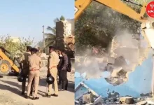 Bulldozer also used in Junagadh Uparkot, 59 embankments were demolished