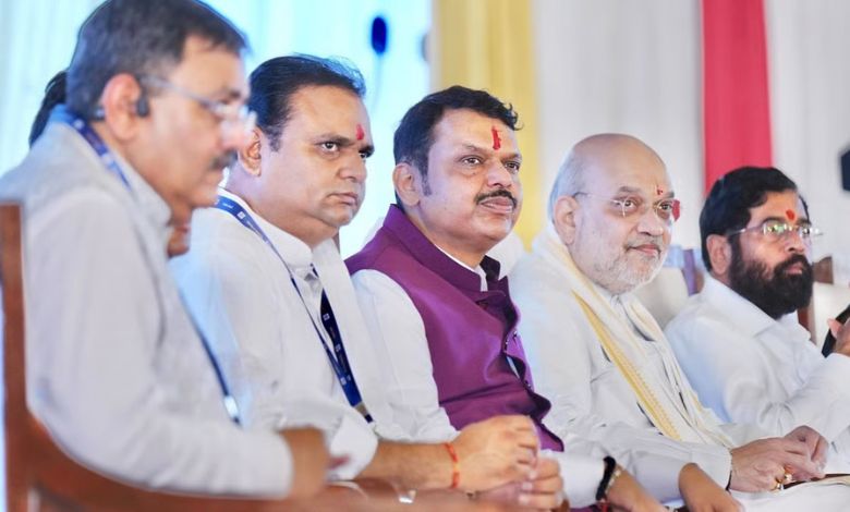 અમિત શાહે સાવરકર દ્વારા લિખિત ગીતને પ્રથમ છત્રપતિ સંભાજી મહારાજ પુરસ્કાર અર્પણ કર્યો