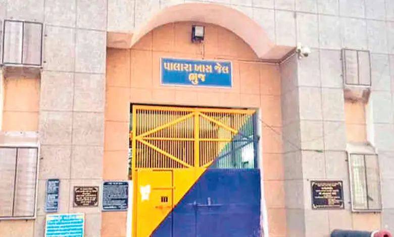 Mobile phone with active SIM card found from a prisoner in Palara Jail, Bhuj