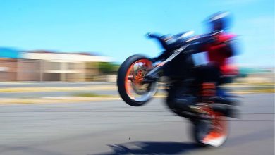 Dangerous video of youths doing reckless bike stunts in Jetpur goes viral, anger among people