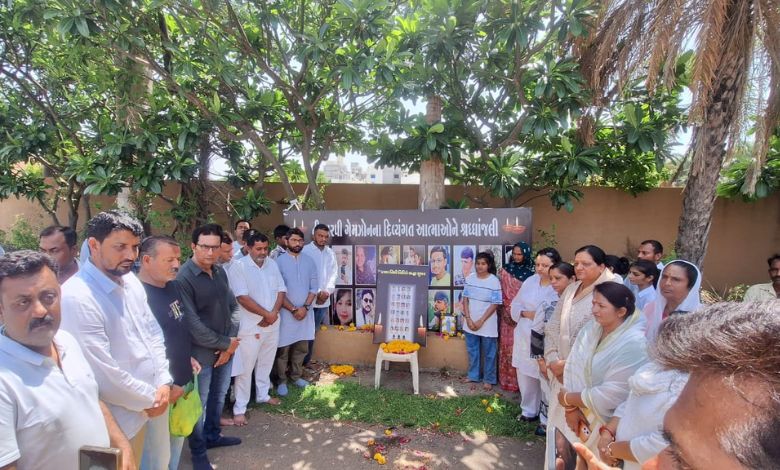 First anniversary of TRP fire: Congress performs havan at the scene with the victims' families for justice