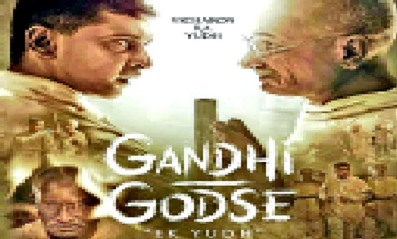 ફિલ્મનામા : કલ્પનાની ખીંટીએ ઝૂલતું રહસ્ય!