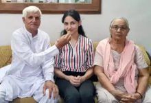 Granddaughter passes UPSC CDS exam to fulfill grandfather's dream, will become an officer in the army