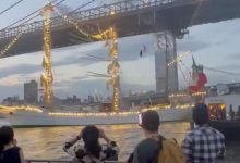 Mexican Navy ship collides with Brooklyn Bridge in New York, 19 people injured