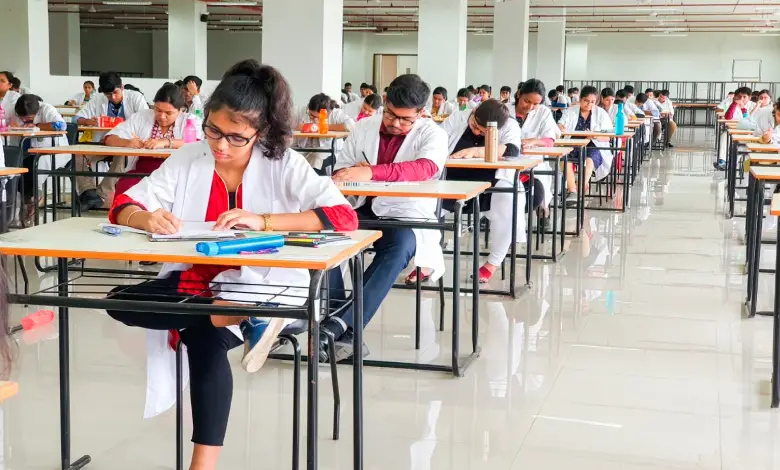 Conspiracy to give marks in NEET exam exposed in Gujarat, complaint registered against 5 people