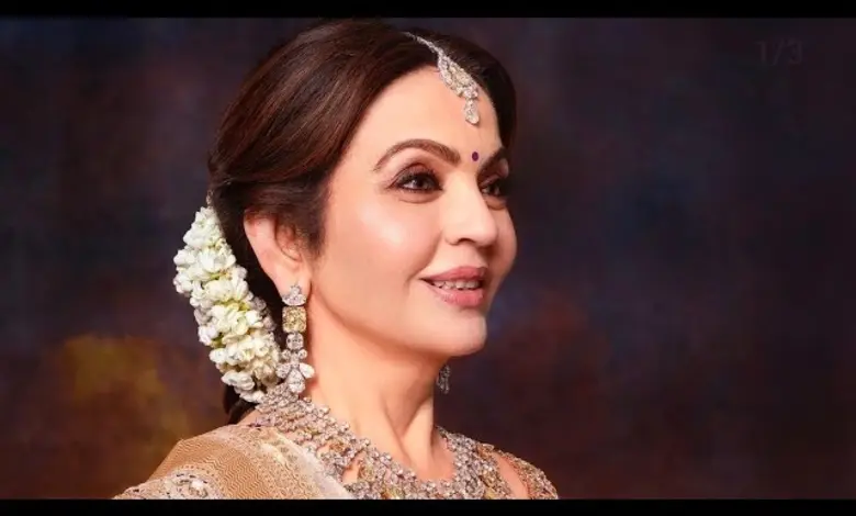 Nita Ambani Waves 2025 Look Video Goes Viral