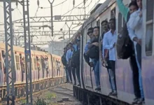 Quarrel on the train footboard