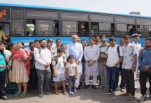 પ્રોટોકોલને પડતો મૂકીને ગુજરાતના રાજ્યપાલે એસટી બસમાં કરી મુસાફરી, કહ્યું લાંબા સમયની હતી ઈચ્છા...