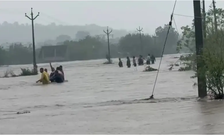 Villagers risk their lives to save three girls