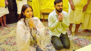 Not just cricket, but also immersed in devotion! Virat Kohli reaches Hanuman Garhi in Ayodhya with wife Anushka; Watch VIDEO