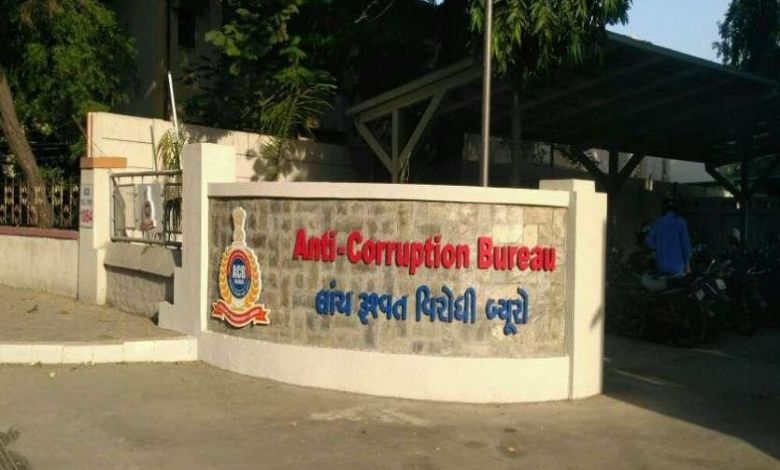 Even asking for bribe is a crime: ACB arrests Class 1 officer, crime registered even if he does not accept bribe