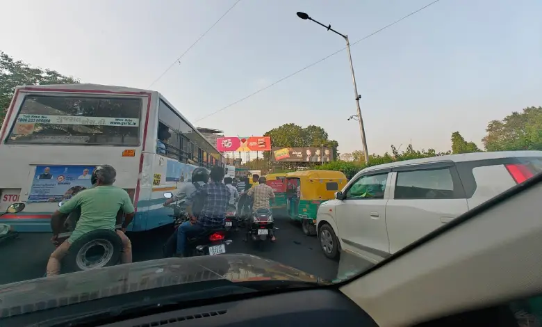 Get rid of traffic jams in Kankaria! Following the repair of Salangpur Bridge, these roads were declared one-way; Know the details