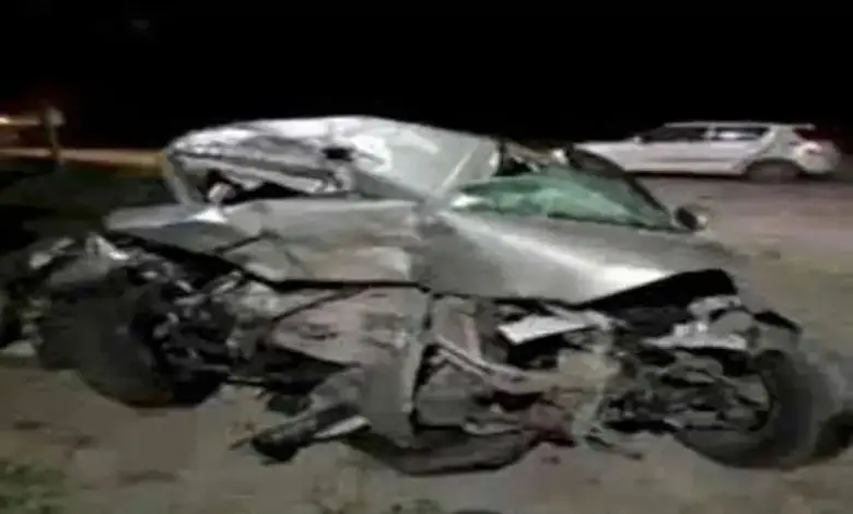Accident between truck and car in Bhavnagar: Three members of the same family from Babra, Amreli die