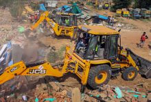 Why was the demolition of Chandola Lake suddenly suspended?
