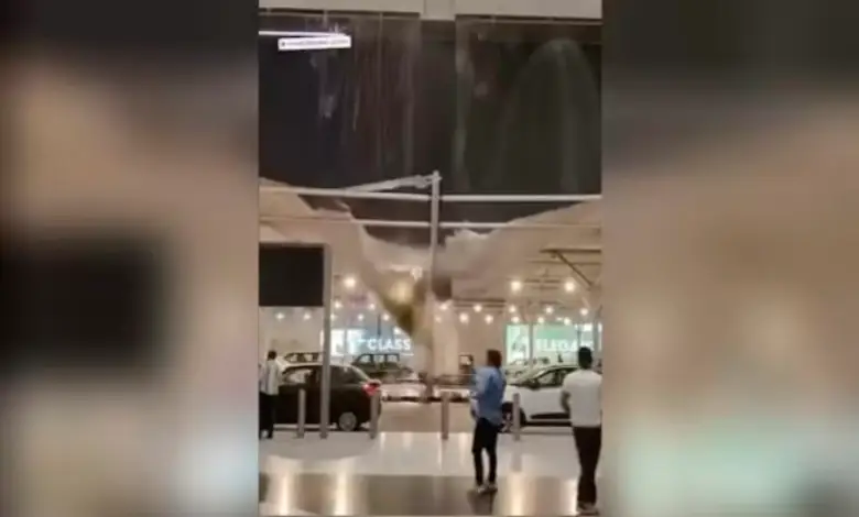 Delhi Airport Shed Collapse Kerala Congress jibe