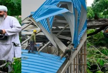 "Delhi Wall Collapse Kills 2, Injures 4 in Heavy Rain"