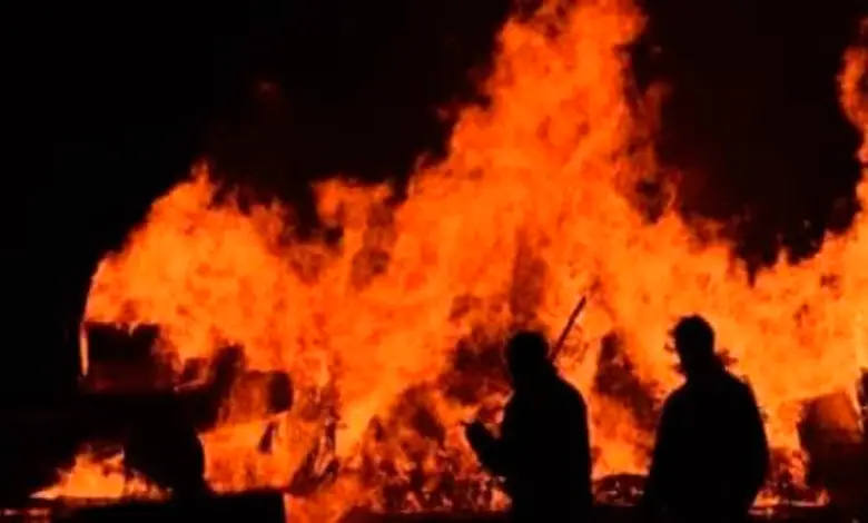 "Massive Fire Breaks Out at Kandivali Industrial Estate"