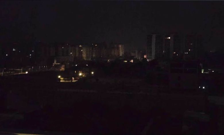 "Nimrat Kaur Ahluwalia Stranded in Mohali Due to Blackout"