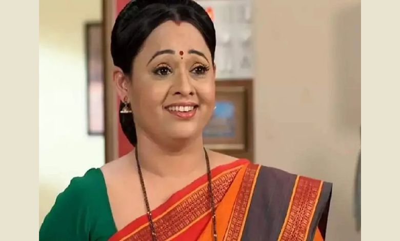 If you see Madhavi Bhabhi's glamorous look selling pickles and papads, you will be hurt.