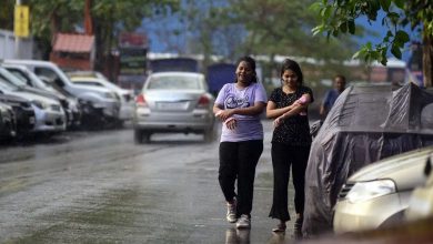 Change in Mumbai's weather: Rain with tornadoes in many areas