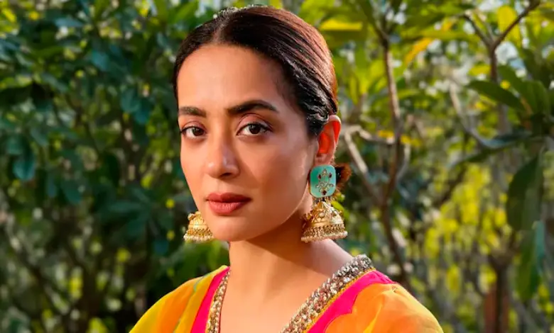 Surveen Chawla, a victim of casting couch: He tried to kiss me...