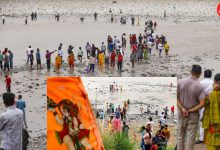 કાશ્મીરમાં ચિનાબ નદીનું જળસ્તર ઘટતા લોકો સોના-ચાંદીના સિક્કા શોધતા જોવા મળ્યા