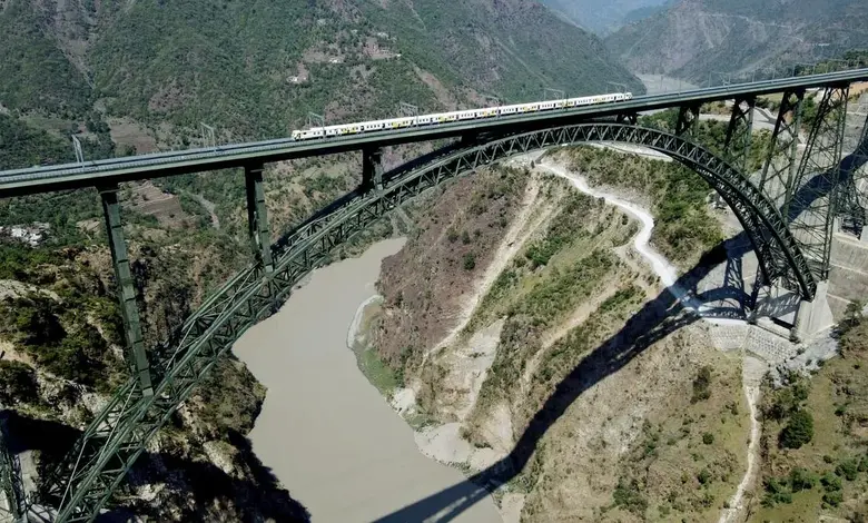Features of Chenab Bridge