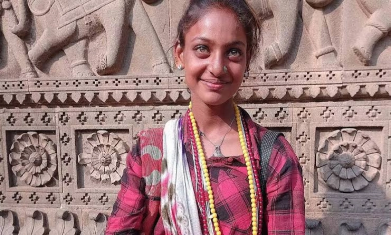 મોનાલિસાની ખ્યાતિથી પિતાને નુકસાન