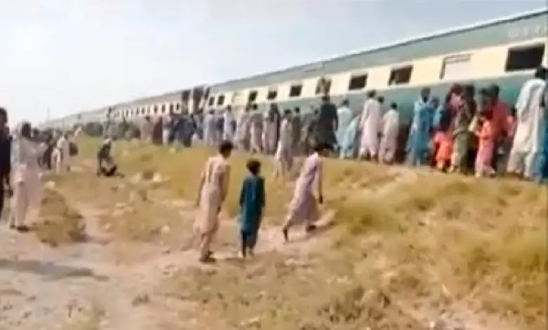 Pakistan Massive explosion in Jafar Express train for coaches derailed