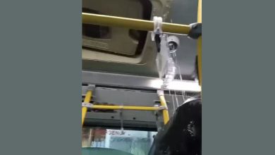 સુરતમાં બીઆરટીએસ બસમાં છતમાંથી પાણી ટપકતાં મુસાફરોએ છત્રી લઈને બેસવું પડ્યું