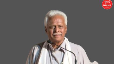 મરાઠી ભાષાના રક્ષકોએ ત્રણ ભાષાના ફોમ્ર્યુલા સામે લડવા માટે એક થવું જોઈએ: પ્રકાશ મહાજન