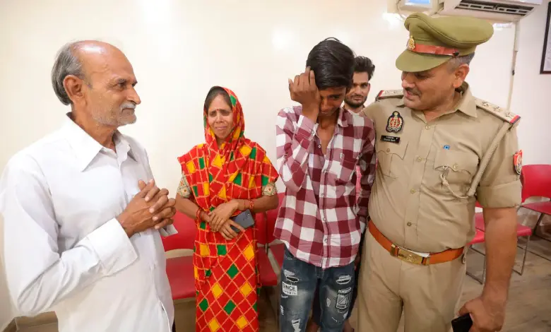 Missing son found after 10 years! Parents shed tears of joy, watch video noida