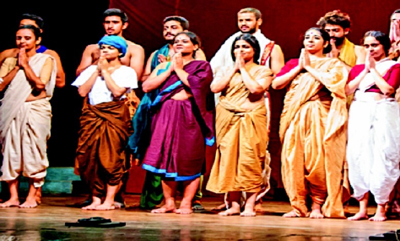 સ્પોટ લાઈટ ઃ જયશંકર ‘સુંદરી’ પુરુષ પાત્રમાં પણ પ્રશંસનીય...