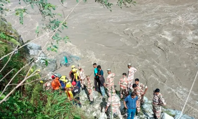 Travel bus falls into Alaknanda river in Rudraprayag, Uttarakhand