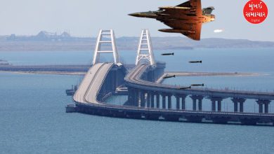 Ukraine attacks Crimea bridge again