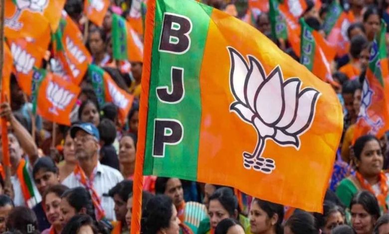 વડોદરા ભાજપમાં કકળાટઃ ગ્રામ પંચાયતોની ચૂંટણી પહેલાં બે દિગ્ગજોની જાહેરમાં આક્ષેપબાજી