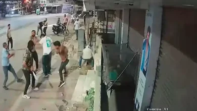CCTV footage of mobile trader attack in Ahmedabad over ransom
