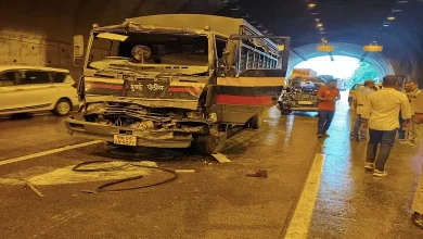 પોલીસ વાહનોનો અકસ્માત, રાયગડ ટનલ, બાંગ્લાદેશી પ્રત્યર્પણ કાફલો, ઘાયલ પોલીસ અને બાંગ્લાદેશીઓ