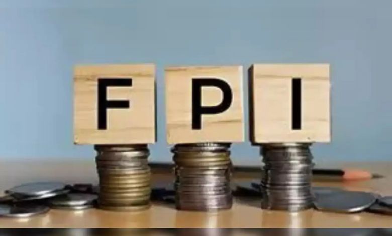 Foreign funds sold shares worth Rs 1 lakh crore in Indian market in six months