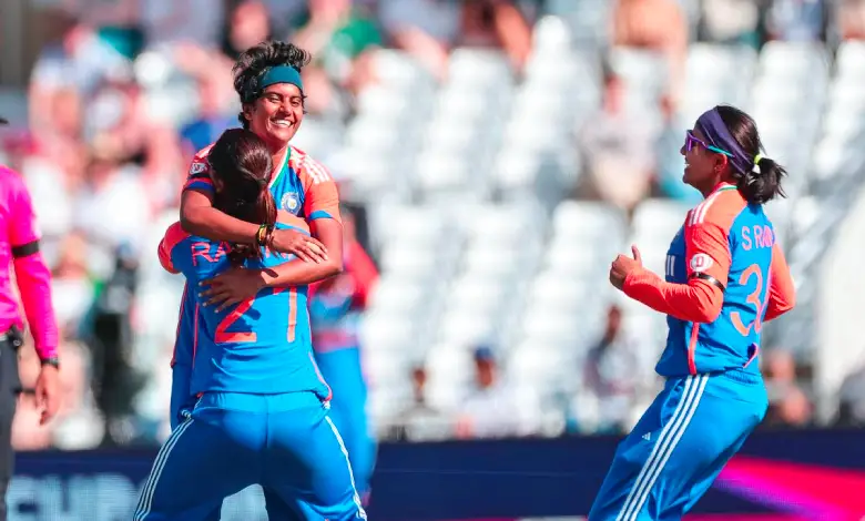 Smriti's century won the match, spinner Shri Charni's debut was a success