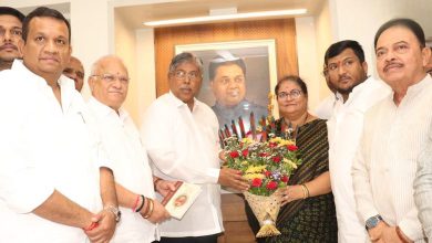 મુખ્યમંત્રી દેવેન્દ્ર ફડણવીસ સાથે ભાજપમાં જોડાતા જયશ્રી પાટીલ