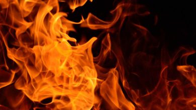 "Fire Breaks Out at Food Store in Mahim, 3 Burnt"