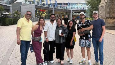 Rishabh Pant met his mother Saroj Pant and sister Sakshi in Birmingham