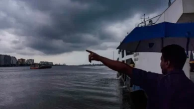 India IMD issued red alert for rain states of country fishermen have been advised not to venture into sea