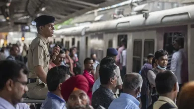 "Mumbai Suburban Trains Face Safety Concerns Due to GRP Vacancies"