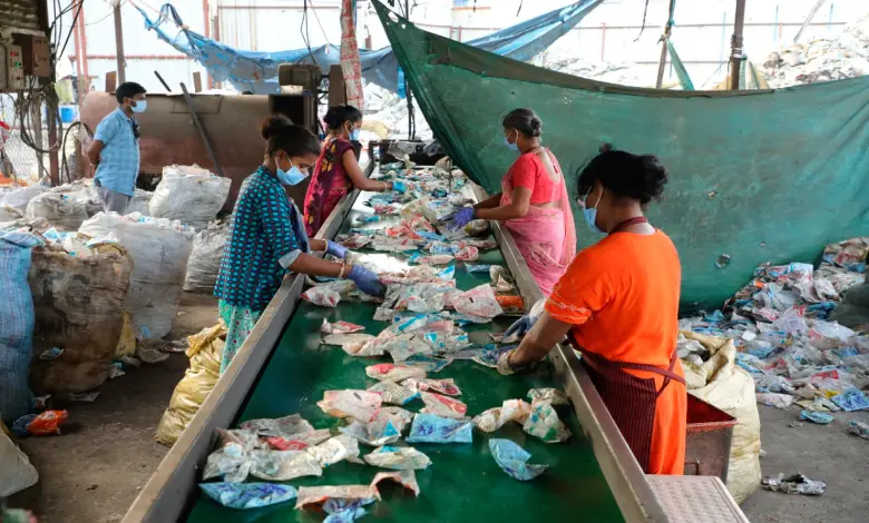 Focus: Is plastic environmentally friendly?