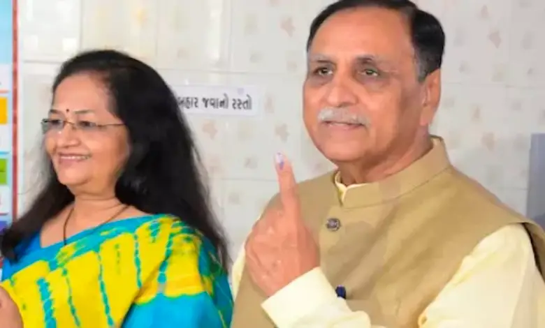 From Sangh Pracharak to Marriage, the Unique Love Story of Vijay Rupani and Anjaliben