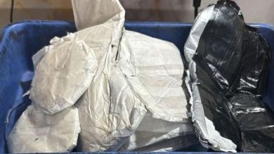 સુરત એરપોર્ટ પરથી દુબઈથી આવેલા પેસેન્જર પાસેથી 28 કિલો સોનાની પેસ્ટ જપ્ત કરવામાં આવી