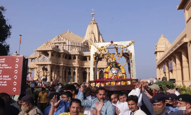 Crowd of devotees gathers at Somnath Temple