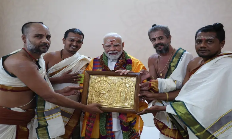 વડાપ્રધાન નરેન્દ્ર મોદી ગંગૈકોંડા ચોલપુરમ મંદિરમાં